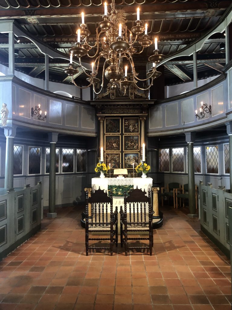 Kirche in Seester, Armina und Arne